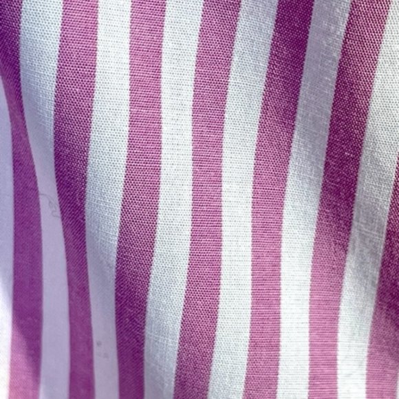 Banana Republic Long-Sleeved Shirt with Tailored Fit - Picture 9 of 9